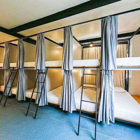 Laika Hostel Camburi  Eksteriør billede